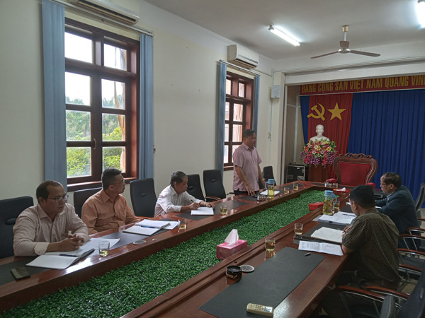 Thường trực Tỉnh hội làm việc với Thường trực Huyện ủy Cư Kuin